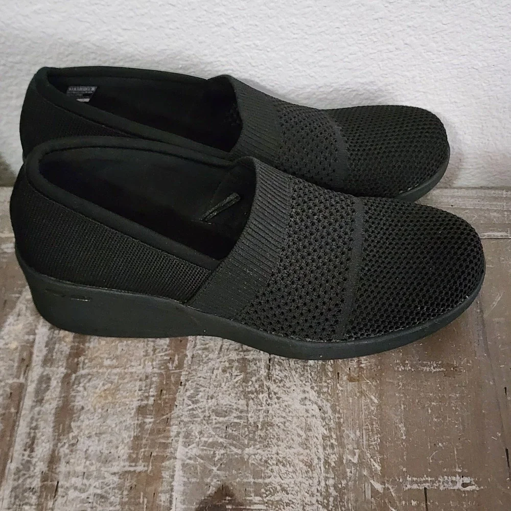 Skechers Air-Cooled Memory Foam Wedge Slip On Shoes Black 9.5 Comfort Casual